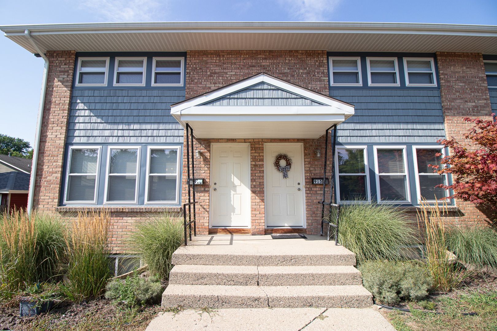 Grand Rapids Apartment: 913-919 Carrier Creek Blvd. NE