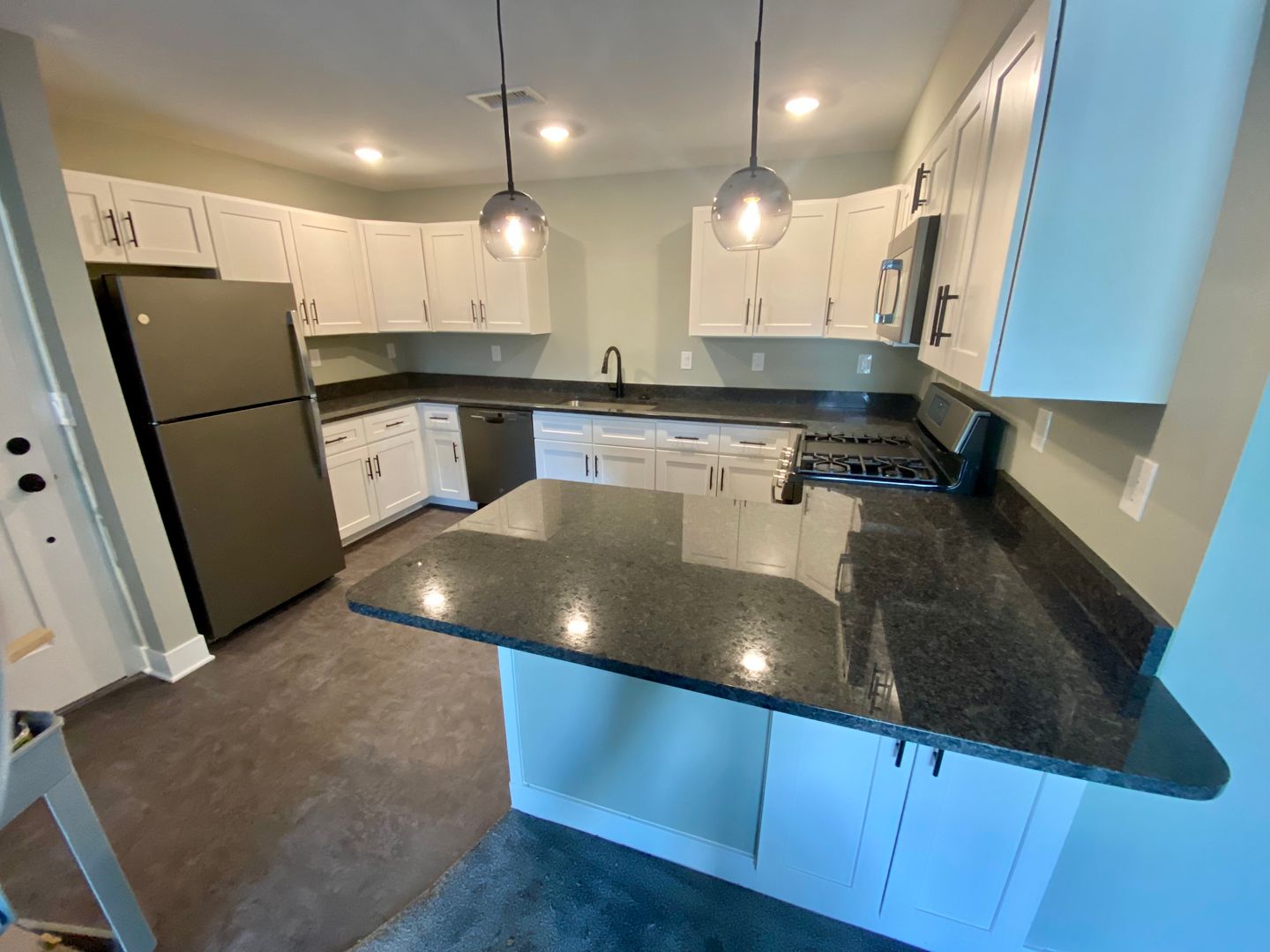 Grand Rapids Apartment: 875 Houseman Ave. NE