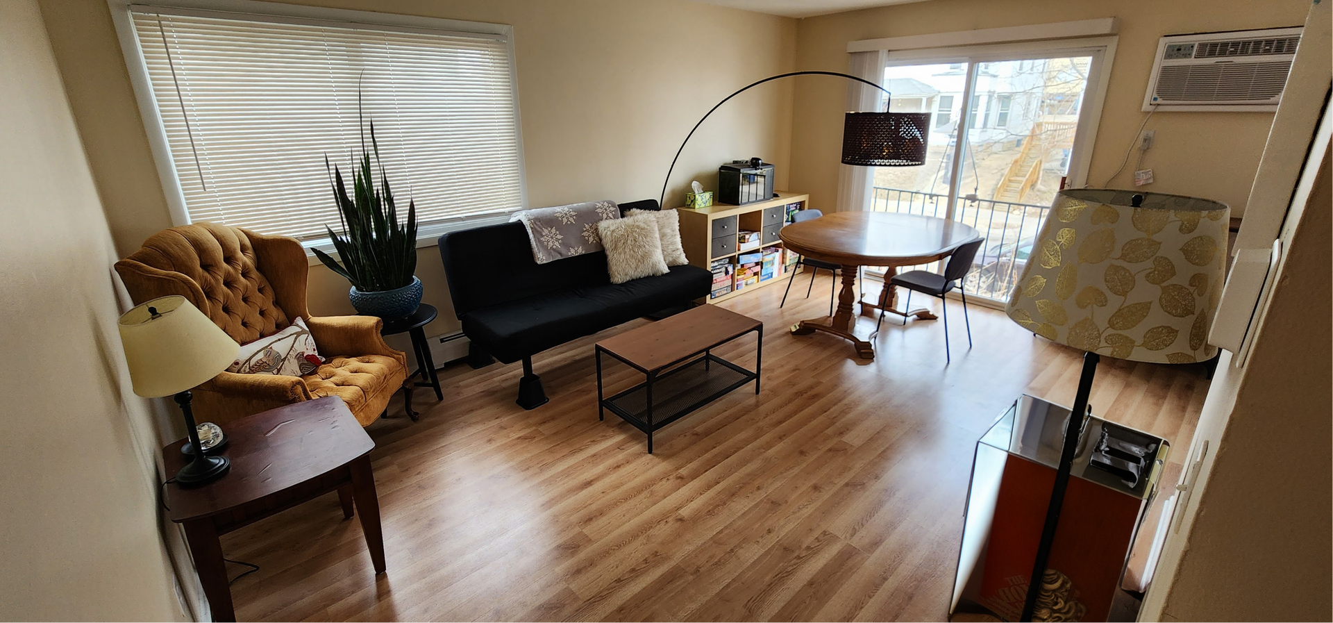 Minneapolis Apartment: 2440 Harriet Ave