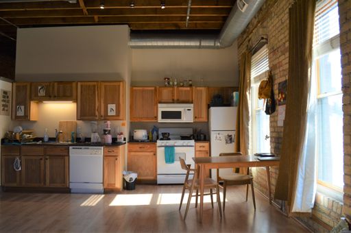 Minneapolis Downtown Loft near Gold Medal Park, $300+ ECO package included in rent! – photo 1