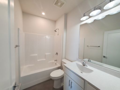 Dahlman Flats - Lovely Studio with a Downtown Skyline View! – photo 1