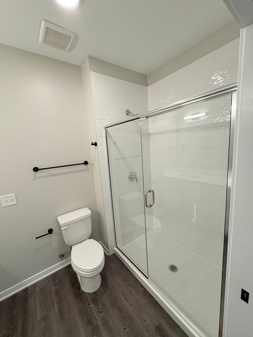 Omaha Apartment: 3612 Leavenworth St