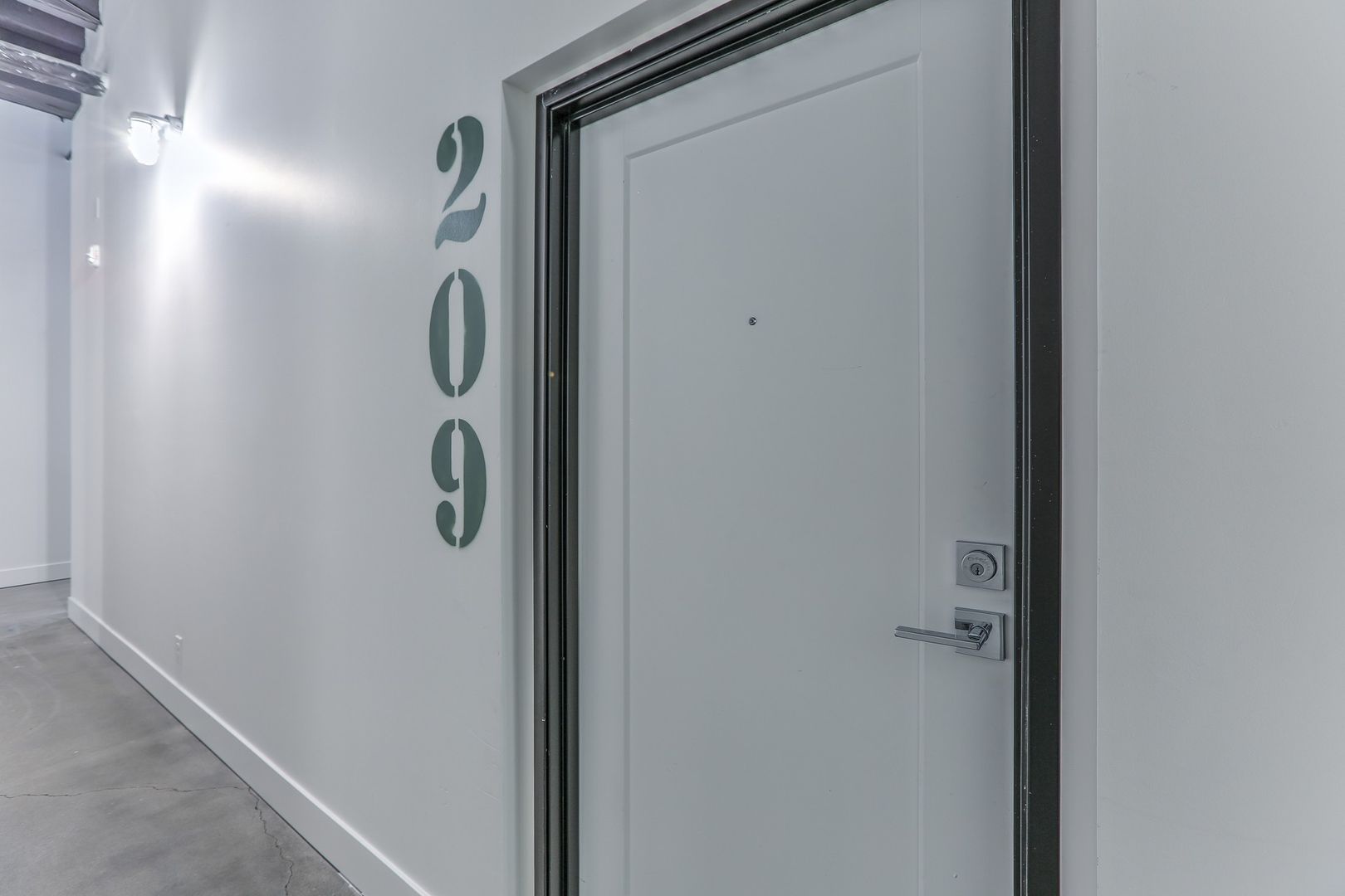 Omaha Apartment: 1311 S 9th St