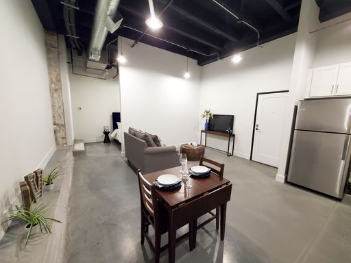 One Bedroom in Little Italy, Washer/Dryer In-Unit! 50% off 1st Month Rent!! – photo 1