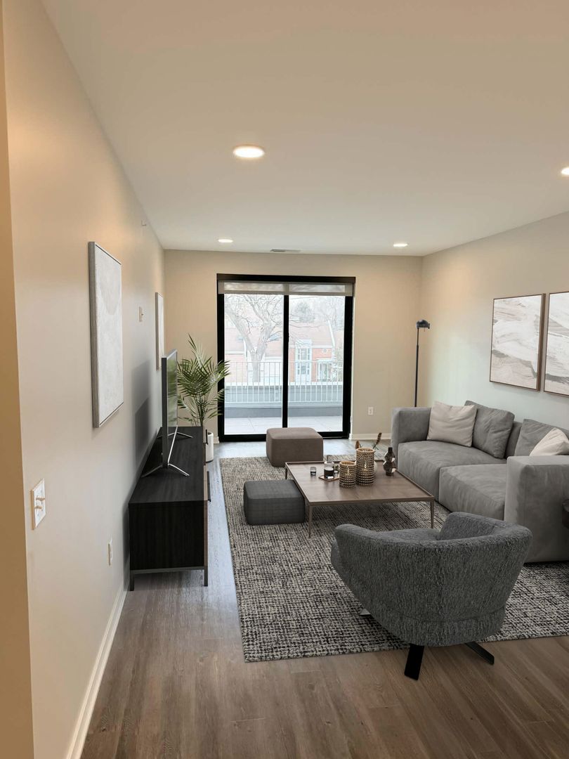 Omaha Apartment: 3612 Leavenworth St