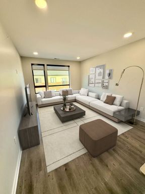 Leavenworth Lofts |Top‑Floor 1‑Bedroom Penthouse | 1 Month Free w/ 13‑Month Lease – photo 1