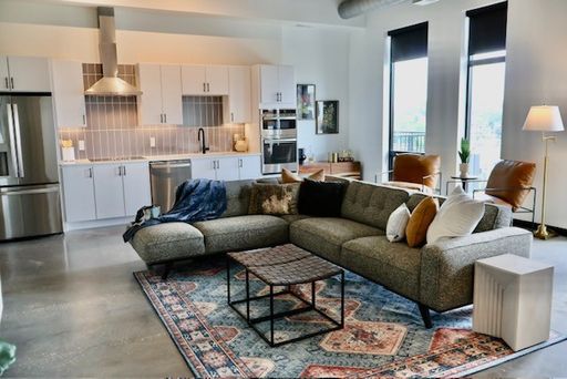 The LONGITUDE at 37 West - Price Drop + FREE parking + MORE! Move in by 11/1, Call for Details! Cottonwood Access Included! – photo 1