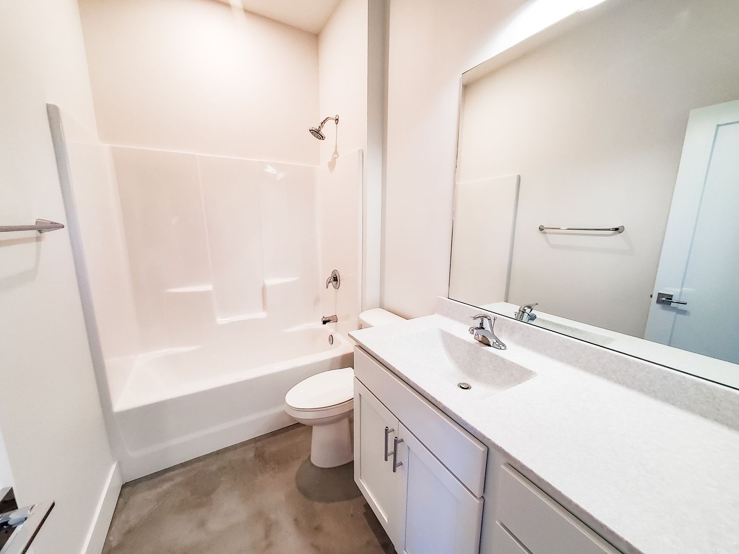 Omaha Apartment: 1311 S 9th St