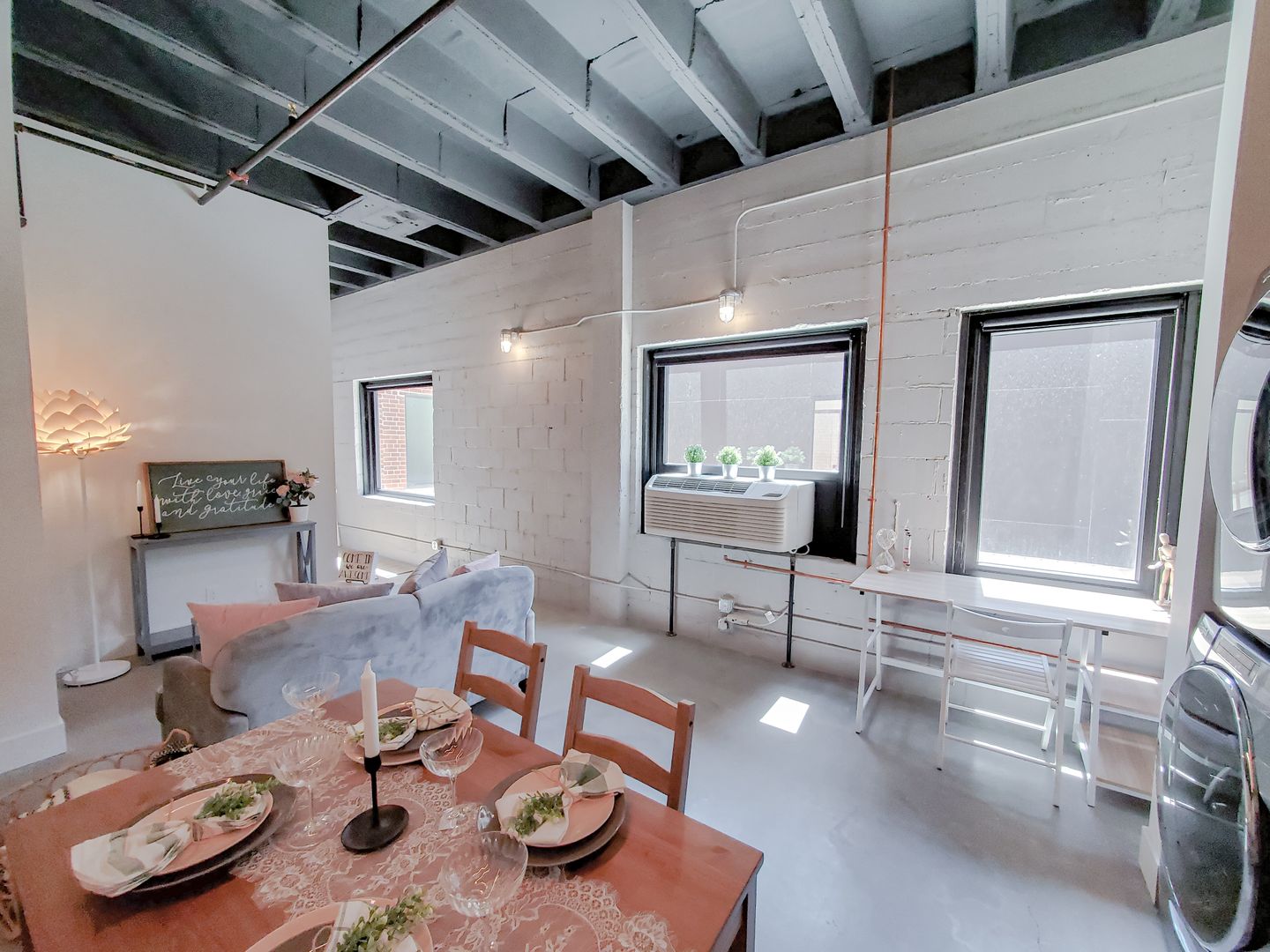 Omaha Apartment: 1311 S 9th St