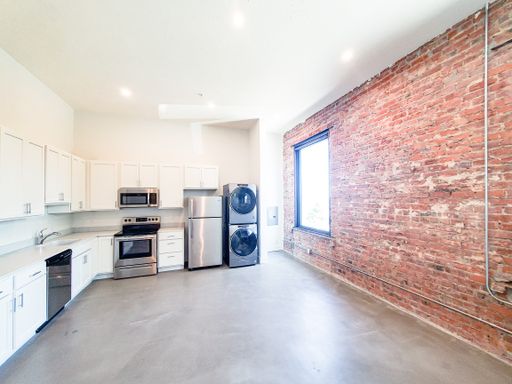 Spacious 1-Bedroom Floorplan in Little Italy – photo 1