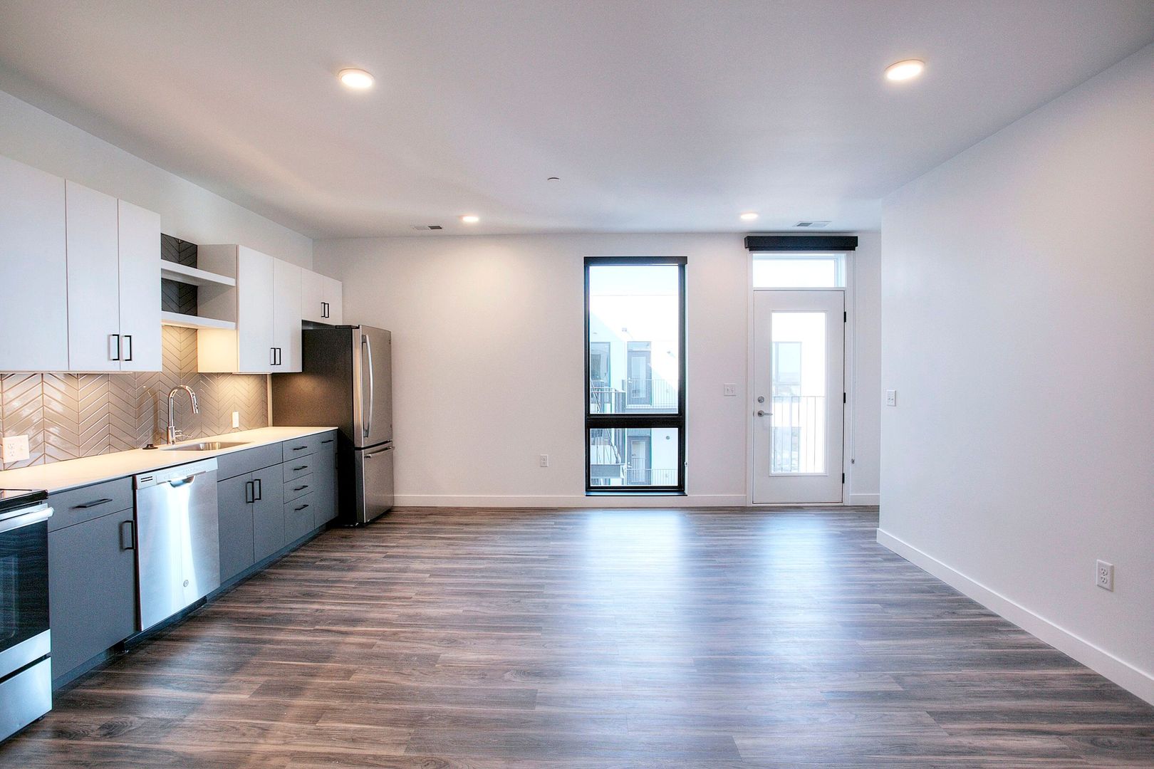Omaha Apartment: 3618 Farnam