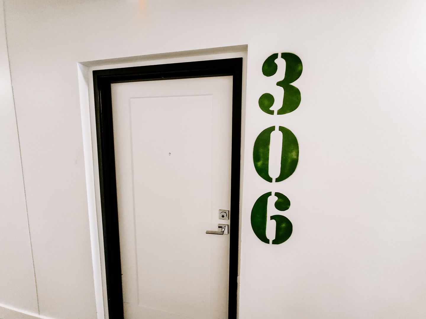 Omaha Apartment: 1311 S 9th St