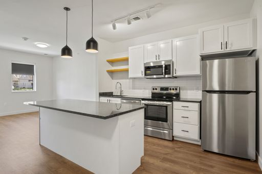 Dewey Park -2BR 2BA, Minutes from Midtown, Blackstone and UNMC! – photo 1