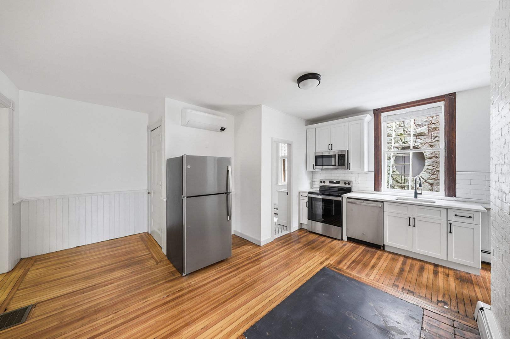 Saratoga Springs Apartment: 245 Clinton Street