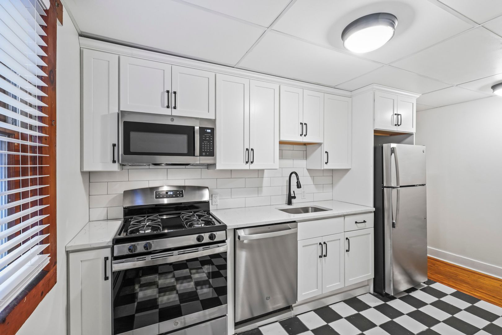 Saratoga Springs Apartment: 33 Franklin Street