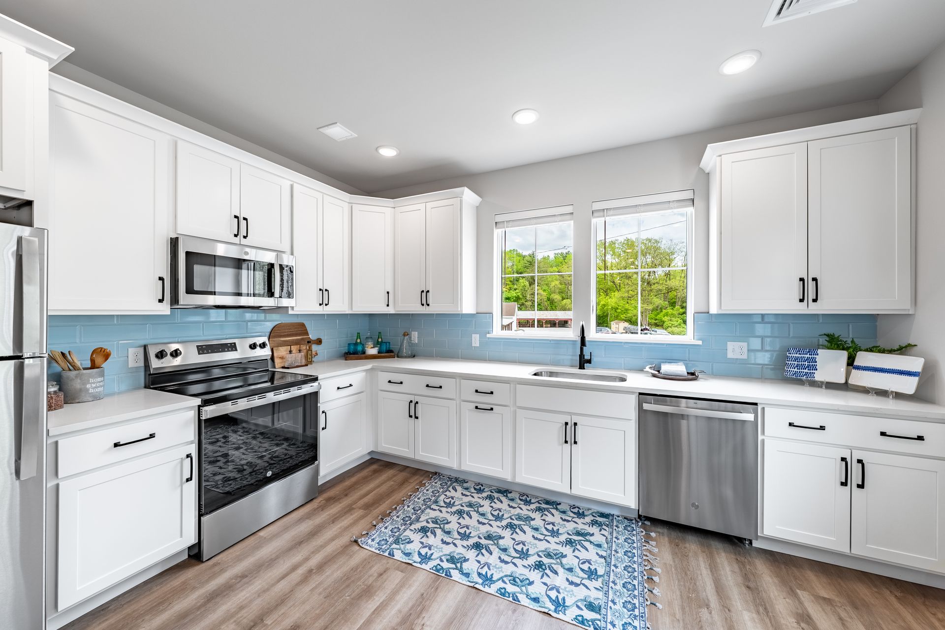 Saratoga Springs Apartment: 30 Excelsior Spring