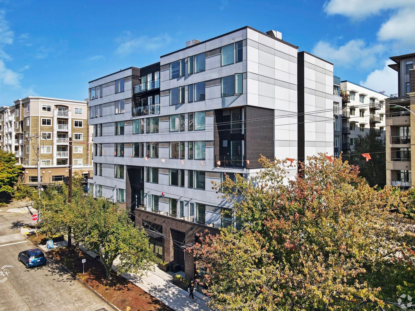 Seattle Apartment: 5512 17th Ave NW
