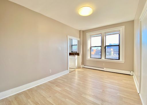 1 bed 1 bath available now!