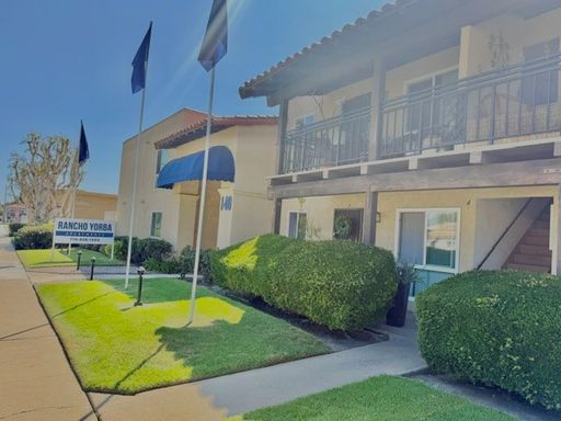 Gorgeous 1 Bedroom Corner End Downstairs Apartment Home – photo 1