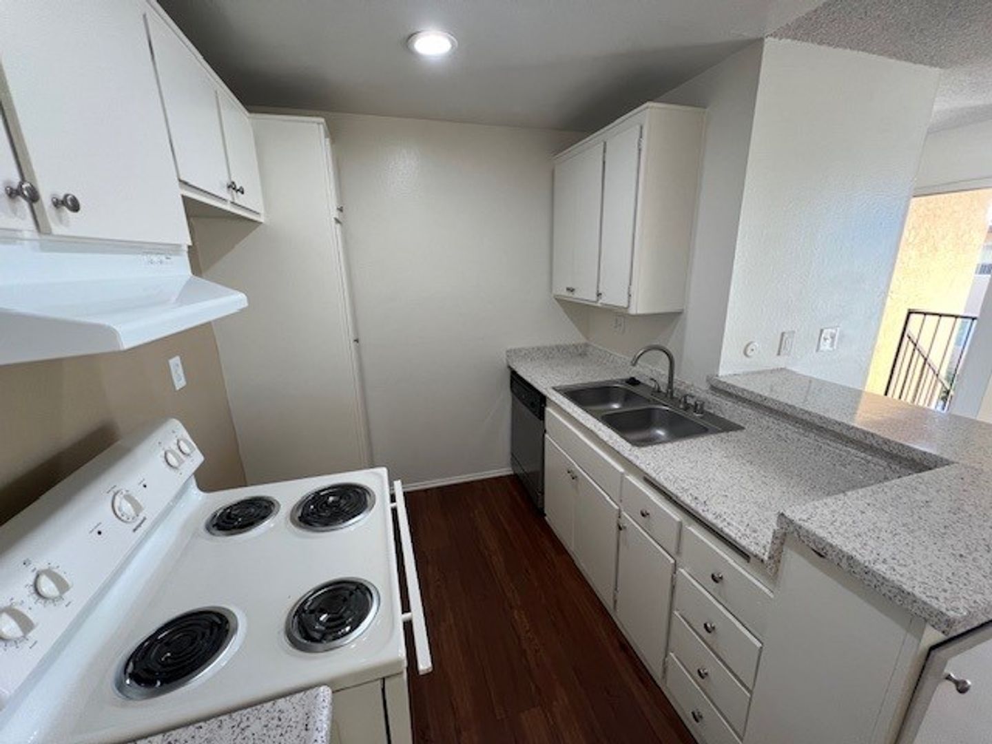 105 Monterey Pines Apartments
