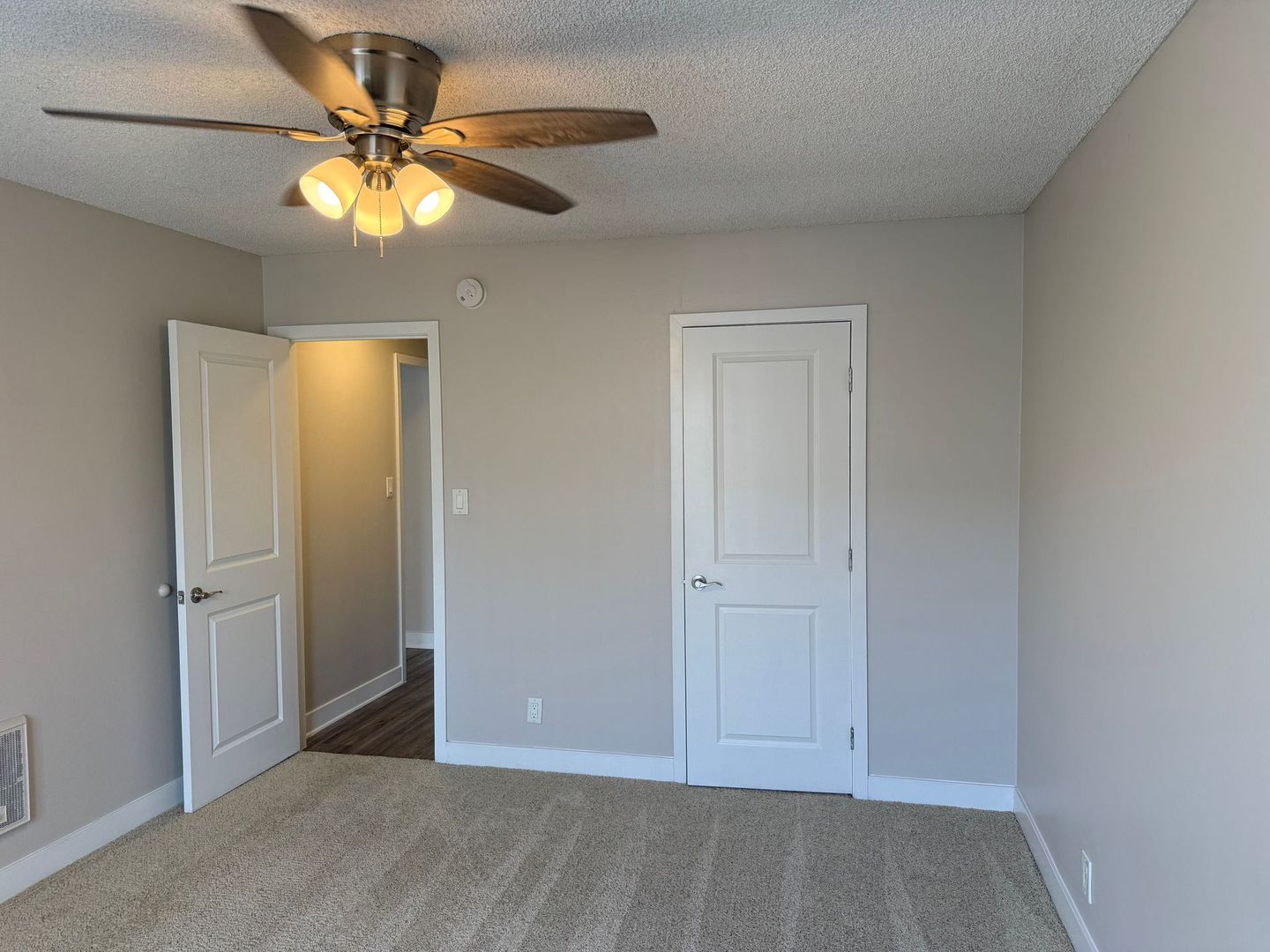 Tustin Apartment: 1151 Walnut Avenue