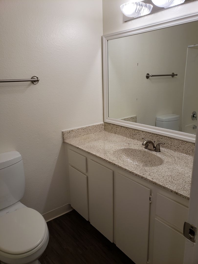 Anaheim Apartment: 1219 N. State College Blvd.