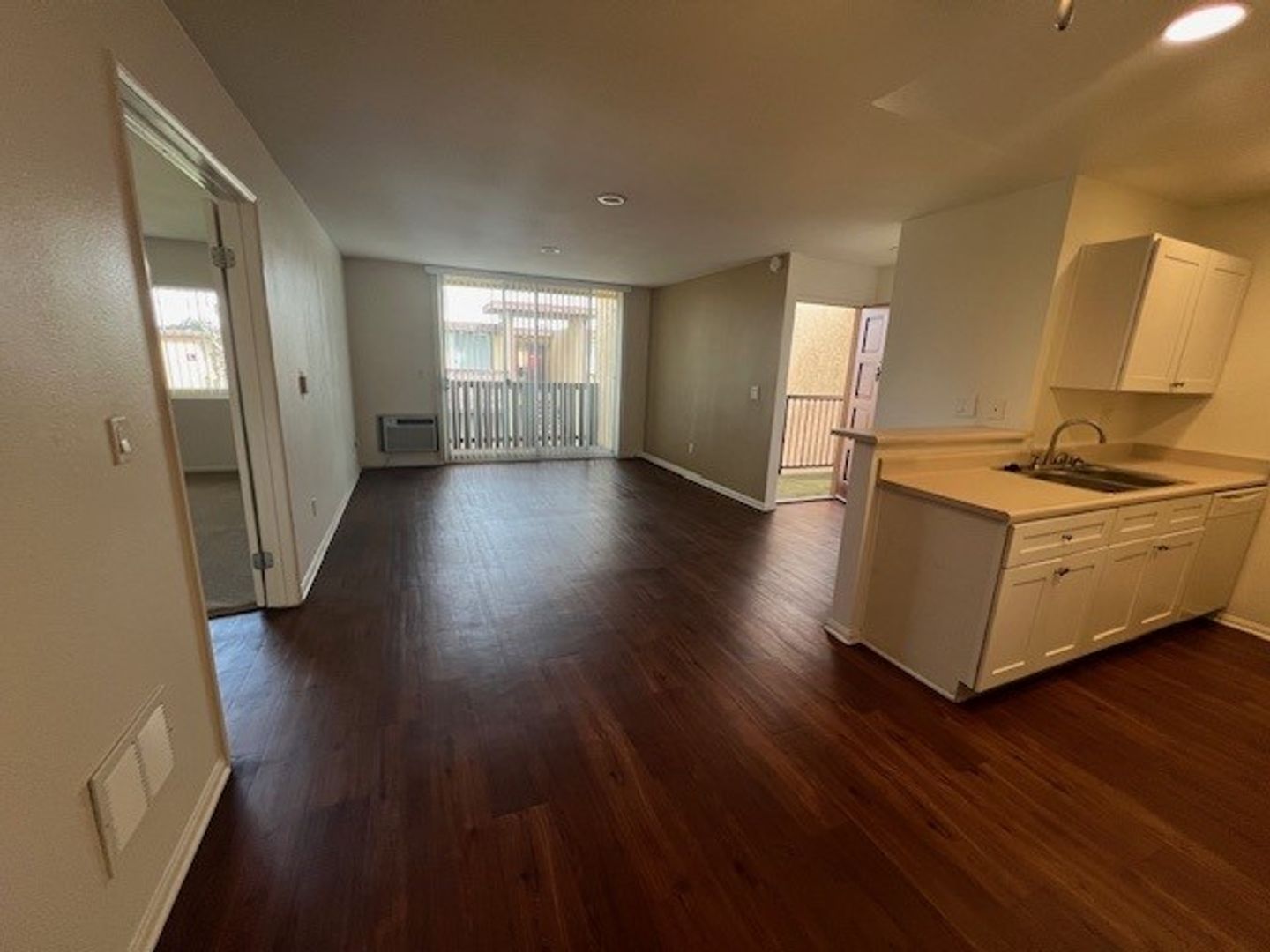 Tustin Apartment: 15513 Williams St