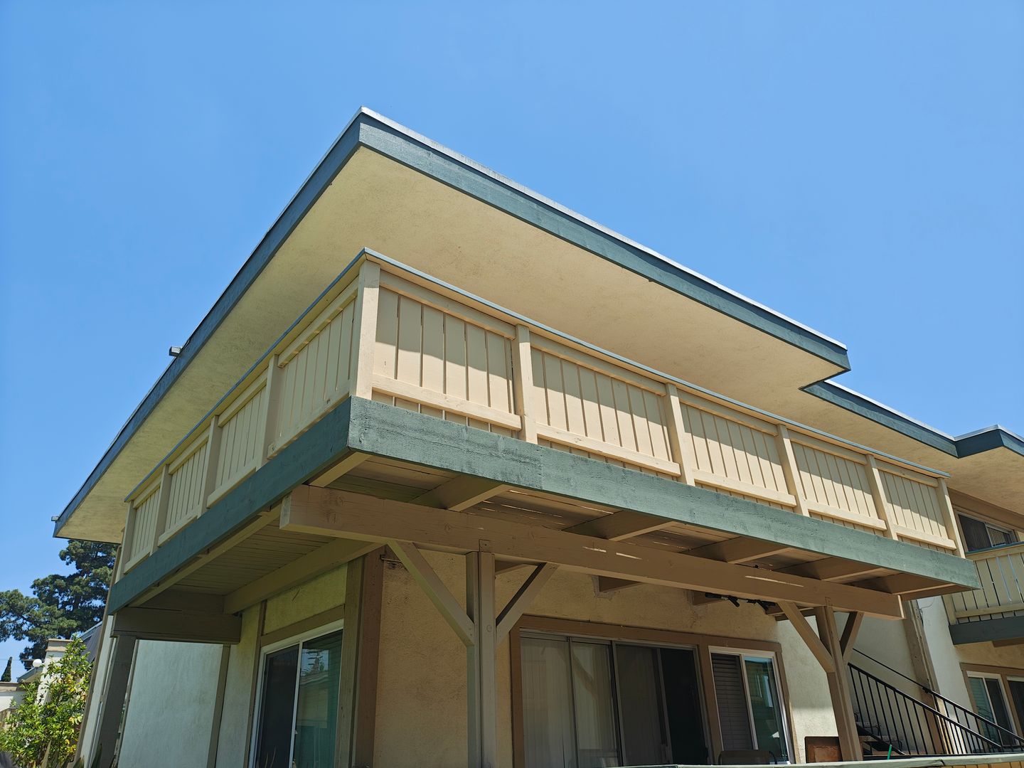 Santa Ana Apartment: 1950 E. Santa Clara Ave