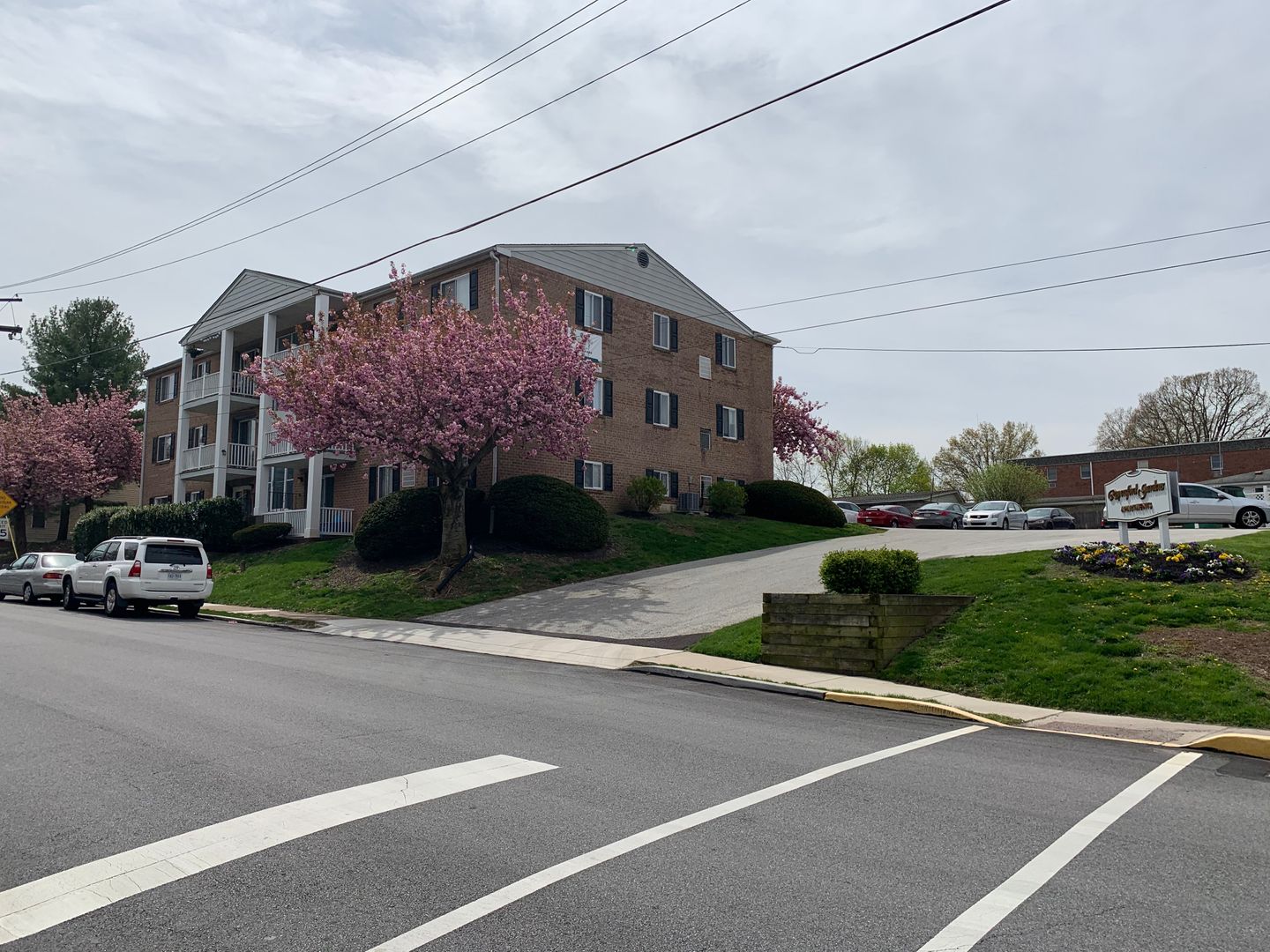 Royersford Apartment: 25 North 5th Ave