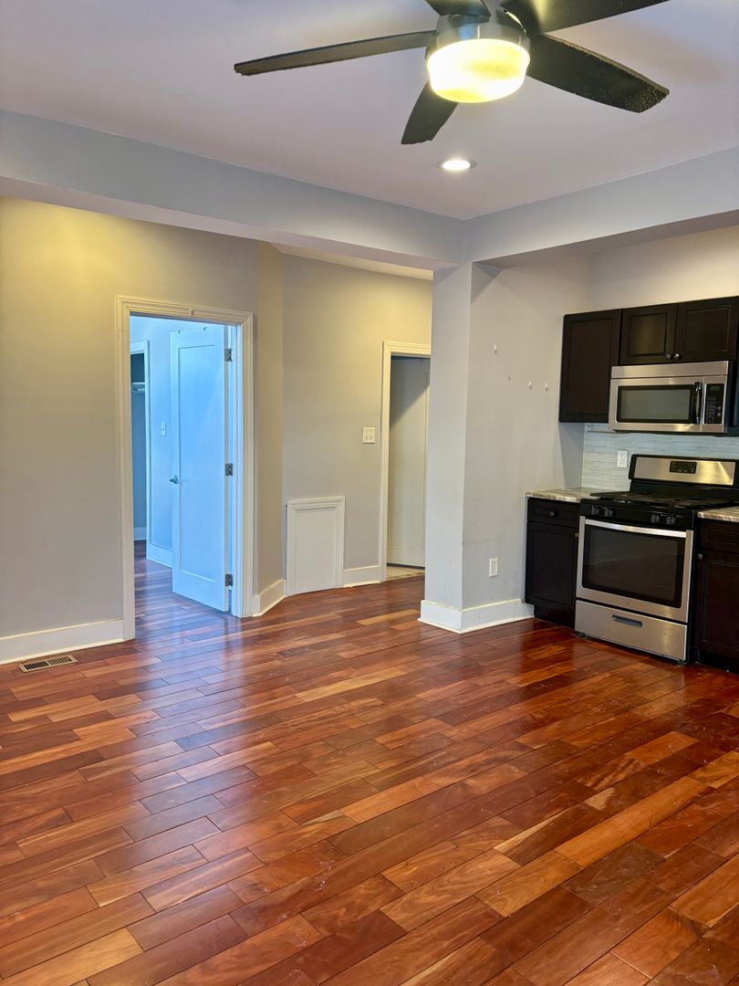 Philadelphia Apartment: 4900 Pine Street