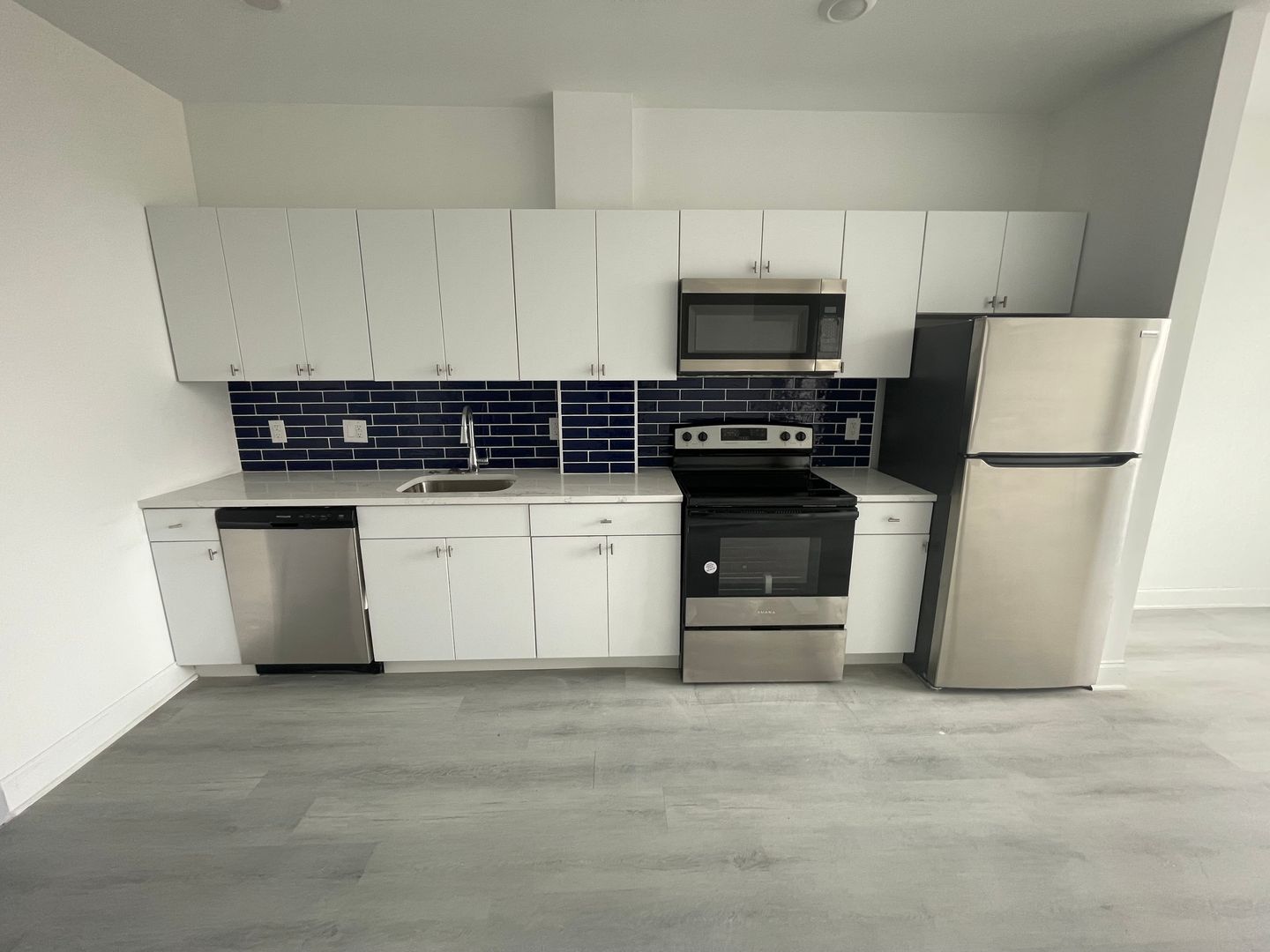 Philadelphia Apartment: 1600 W Hunting Park