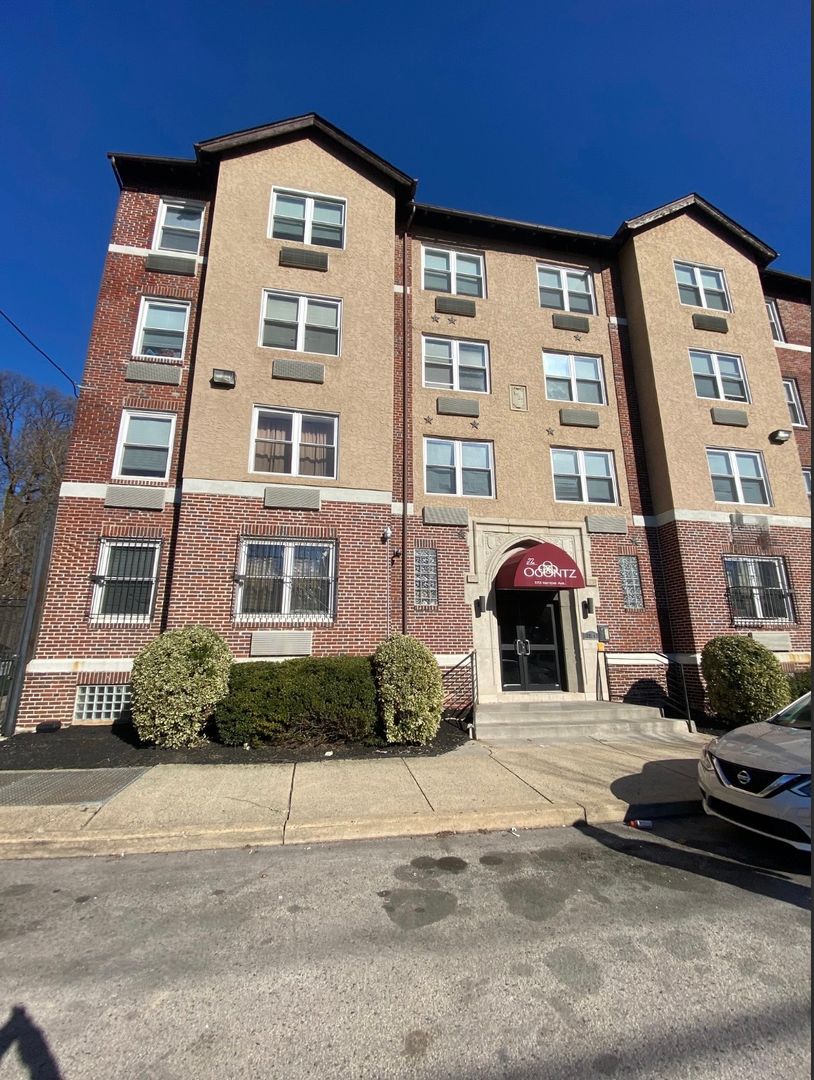 Philadelphia Apartment: 5700 Ogontz Ave.