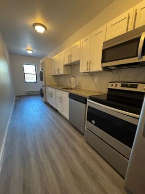 Stylish 1 Bedroom with Upscale Finishes & Prime Philadelphia Location – photo 1