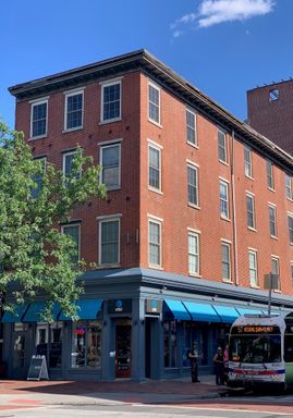 1 Bedroom Apartment – 248 Market St - 3M, Philadelphia, PA 19106