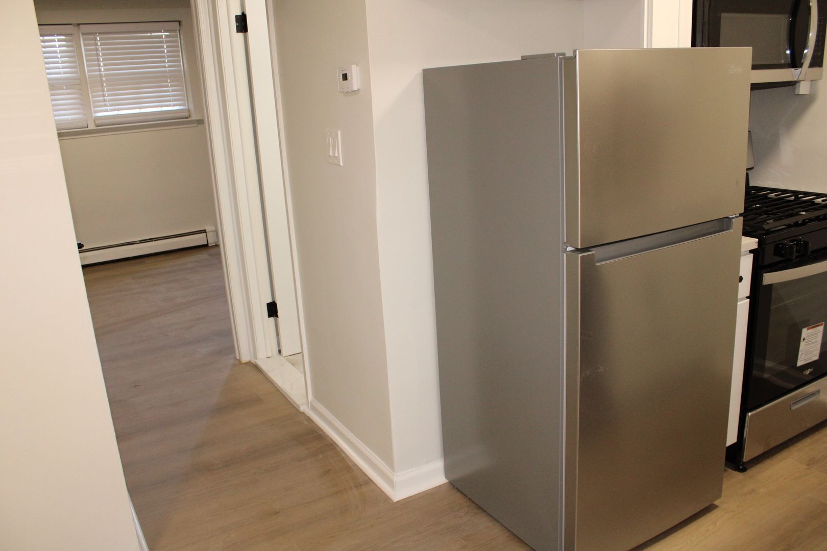 Bellmawr Apartment: 327 E Browning Rd