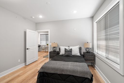 Elevated 1 Bedroom Living at 2820 W. Diamond Street – photo 1