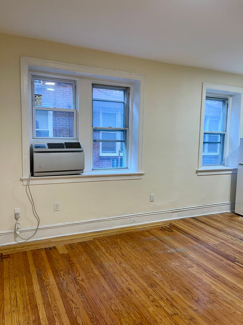 4107 Chester Avenue, Unit 1E, Philadelphia, PA 19104