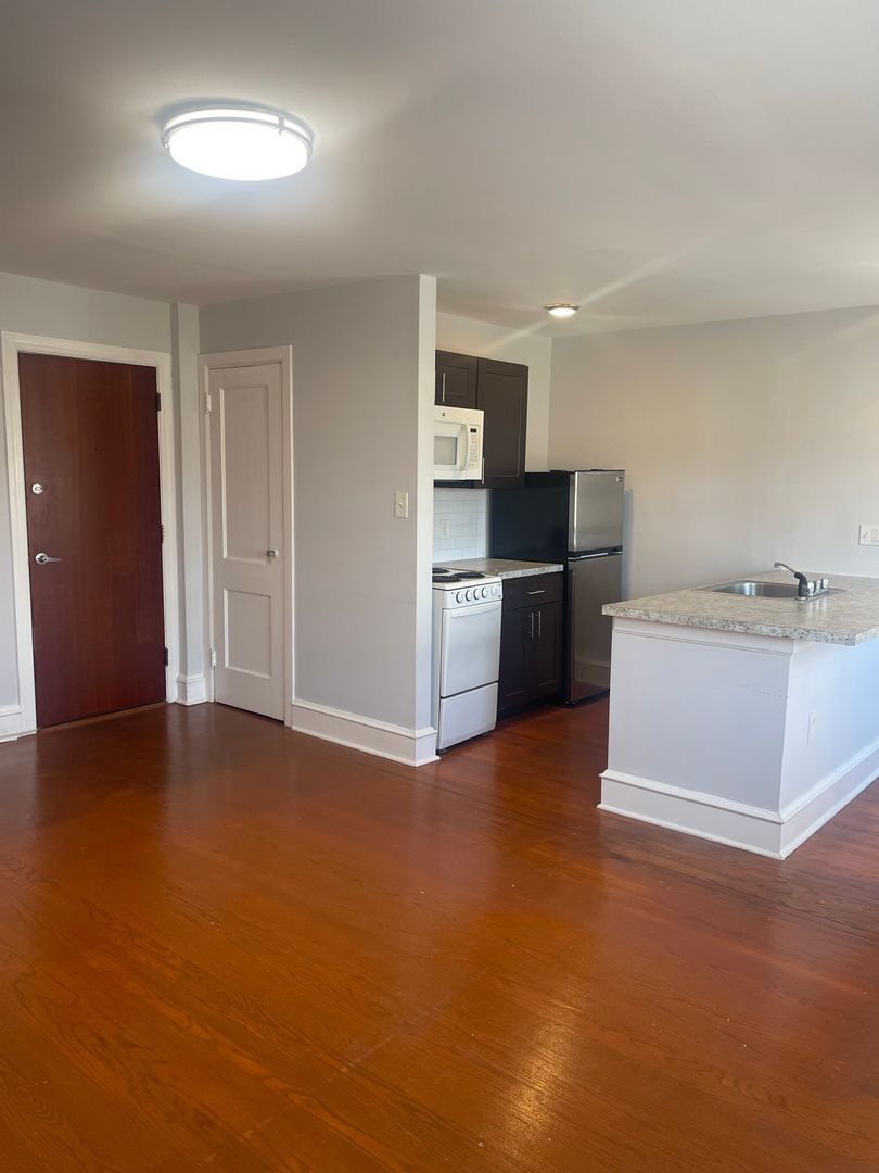 Philadelphia Apartment: 4107 Chester Avenue