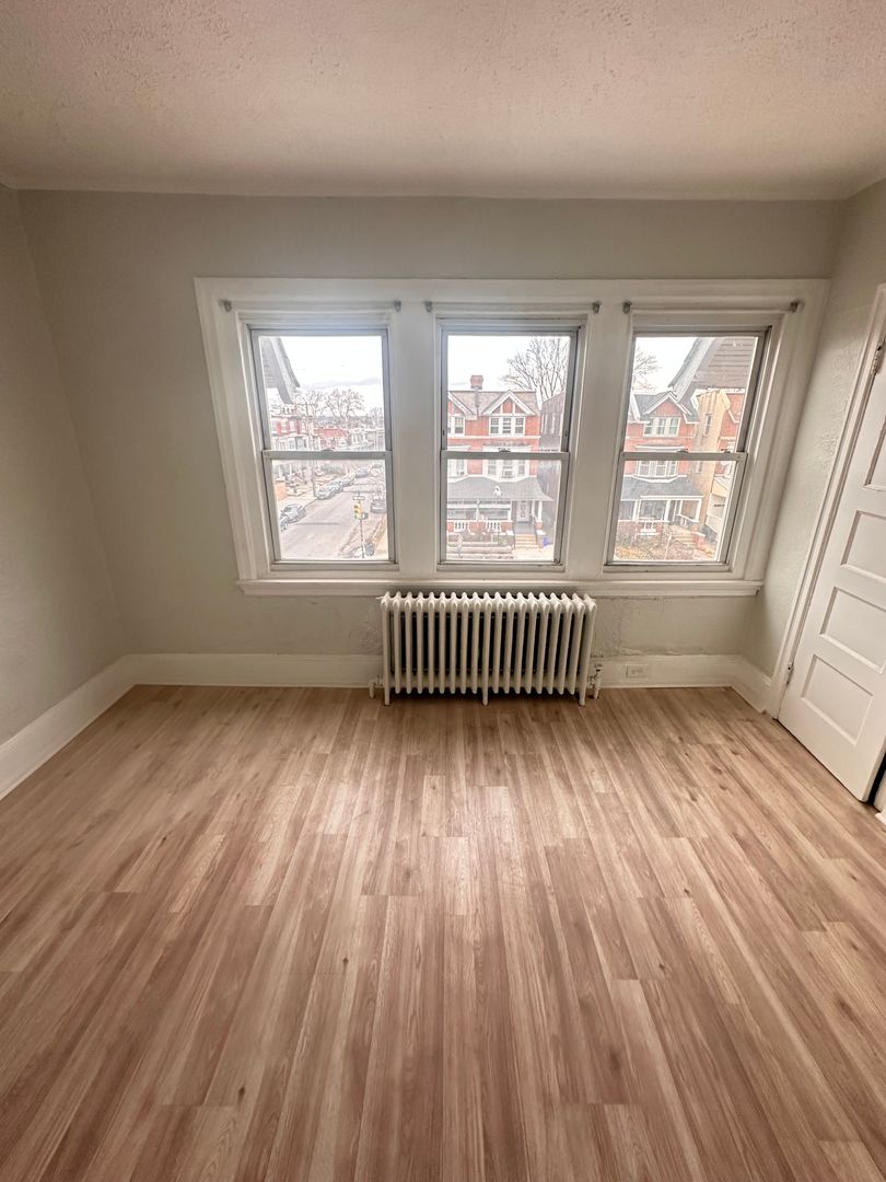 Philadelphia Apartment: 4950 Walnut Street