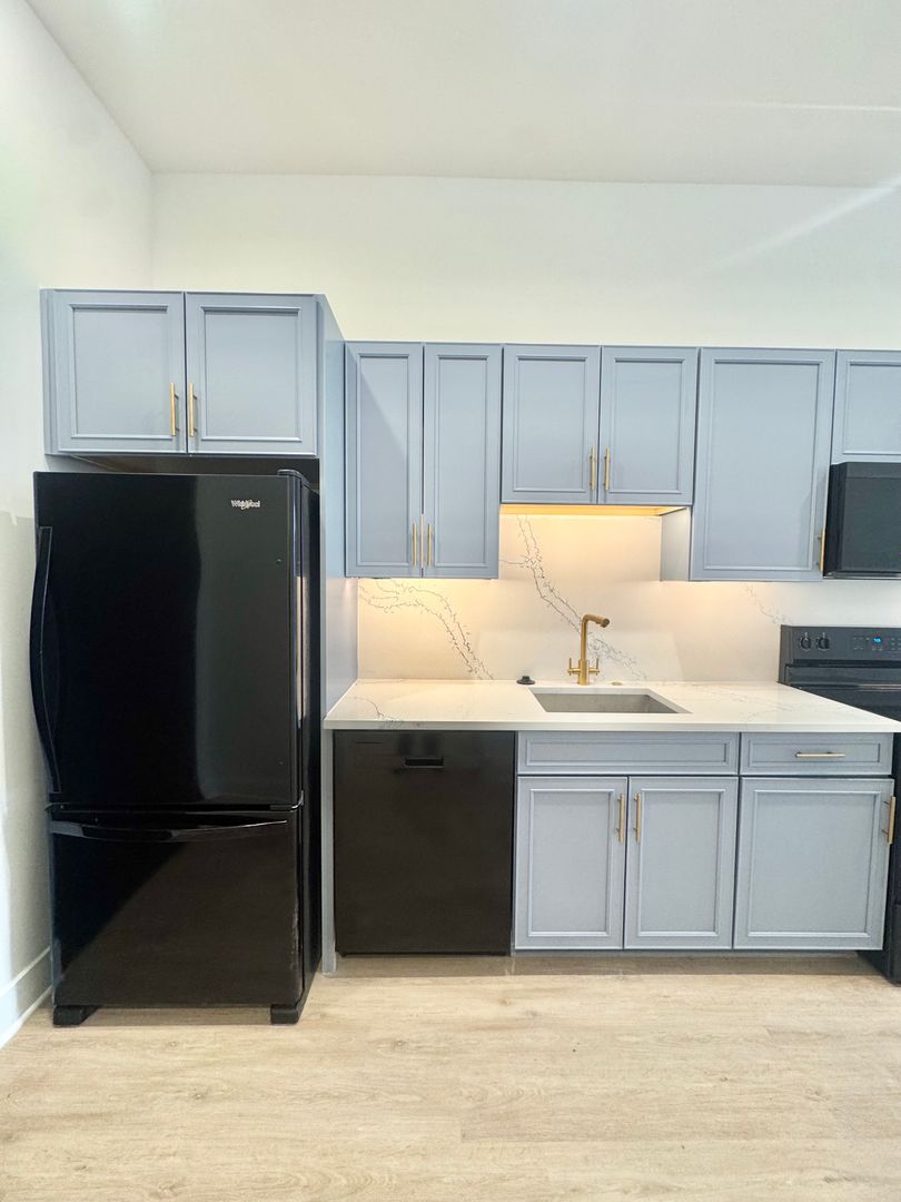 Phildelphia Apartment: 1422-1430 North 8th St