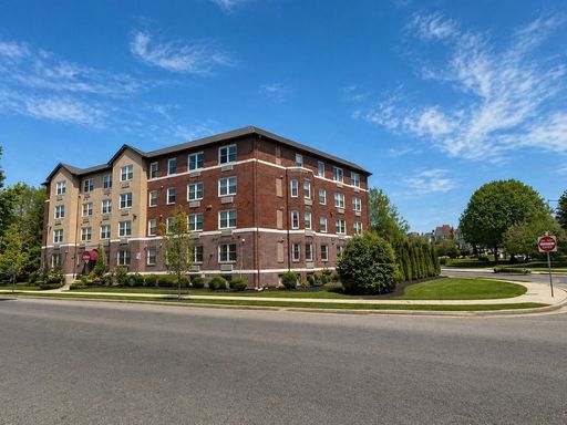 Large and Convenient 1BR - Newly Renovated and Great Price - Call / Text / Email to Tour! – photo 1