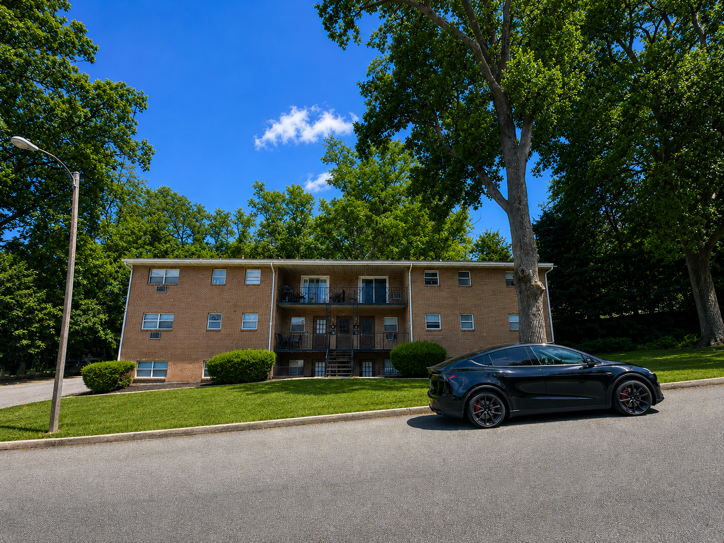 Allentown Apartment: 2525 S 5th Street
