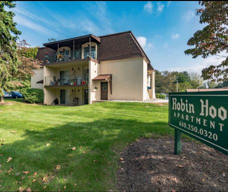Fully Renovated, Spacious 2 bed with W/D – photo 1