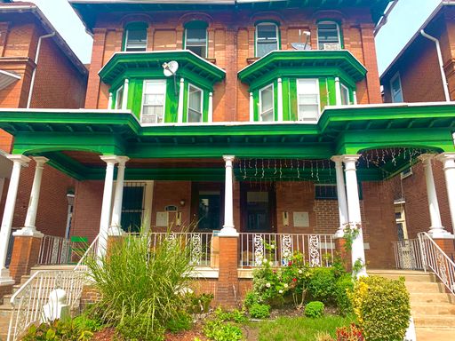 Renovated 2 bed with backyard access on Hazel Ave! – photo 1