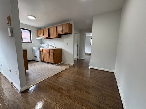 Wow Just Listed! |Free Month Rent!| Cobbs Creek 1 Bed 1 Bath! | Book Your Showing Today! – photo 1