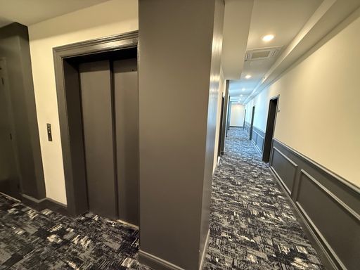 Upscale One Bedroom Apartment Near 69th St Terminal | 1 Month Free + In-Unit Laundry – photo 1