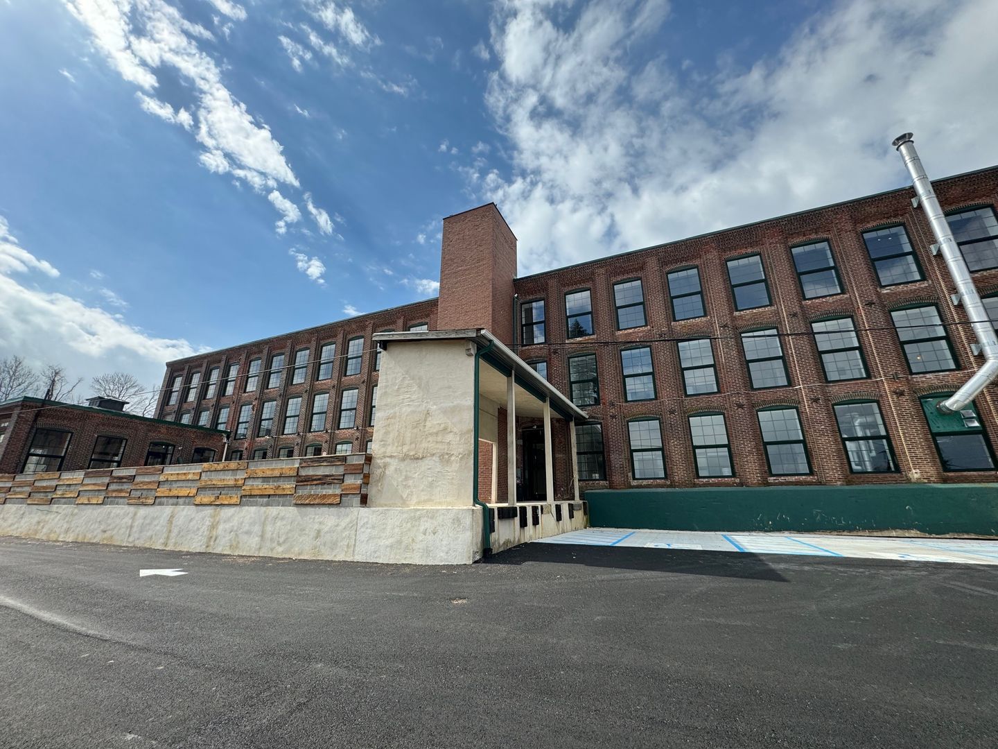Clifton Heights Apartment: 500 E Broadway