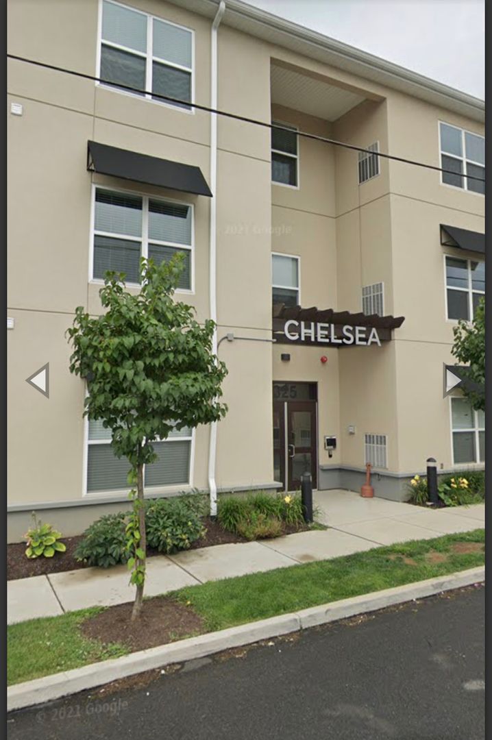 Bethlehem Apartment: 1325 Chelsea Ave
