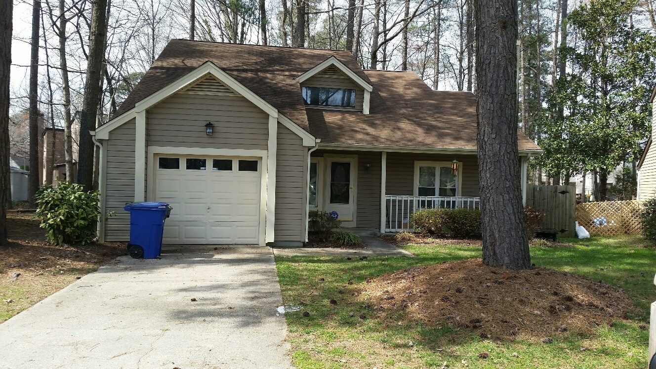 Newport News House: 901 Birchwood Court