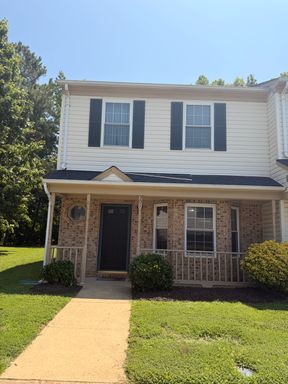 301 Wrought Iron Bend (Smithy Glen) Yorktown 23693